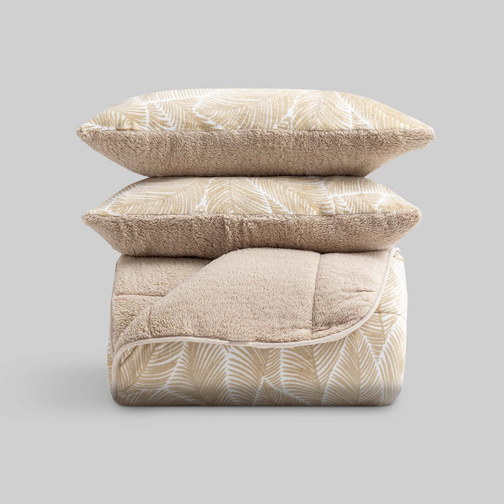 Edredón invierno sherpa cálido con estampado con hojas beige.
