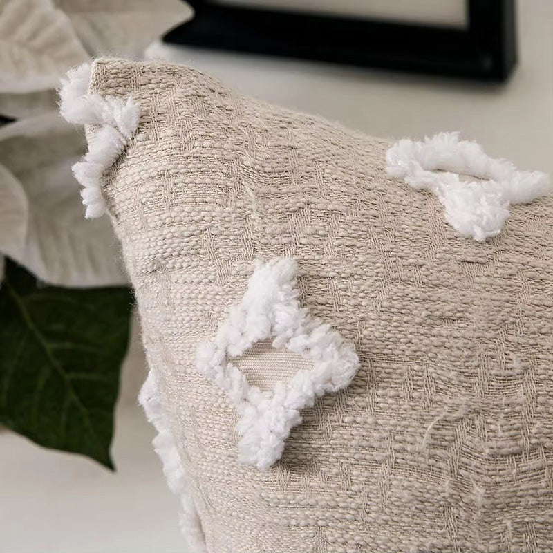 Capa de almofada em linho e algodão natural. Cor bege.