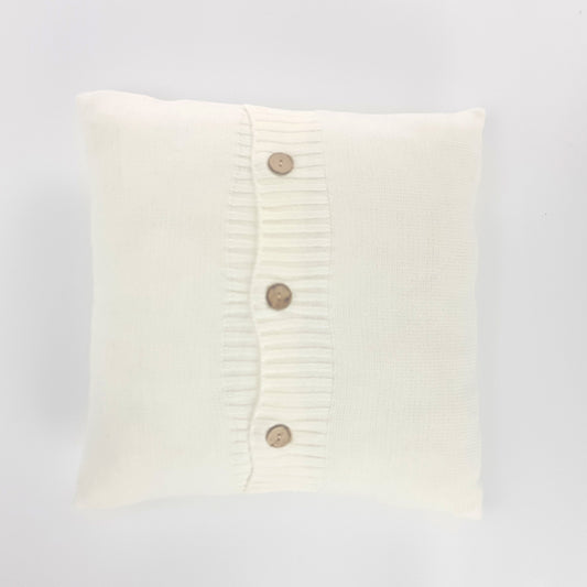 Funda de cojín tejido con botones centrales. Color blanco roto. - Oma Home