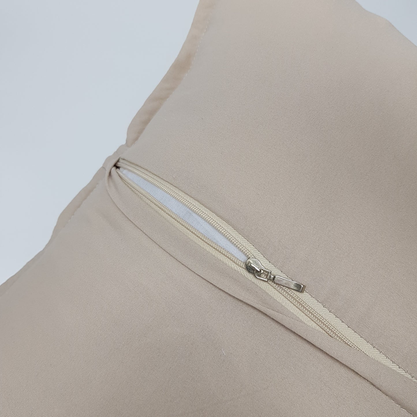 Funda de Cojín Basic. Beige. - Oma Home