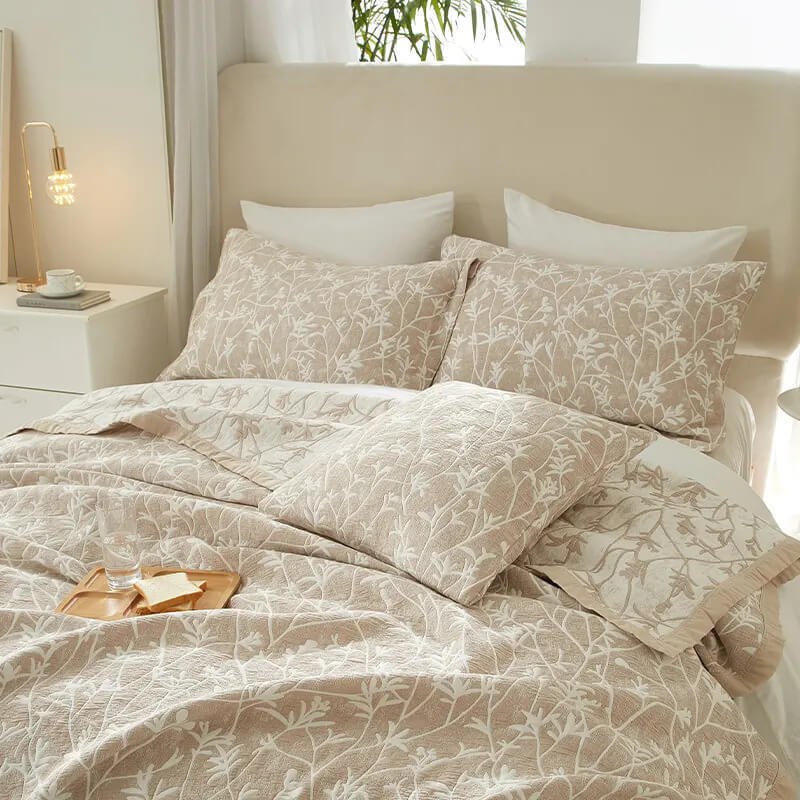 Colcha de Verano Jacquard Algodón Beige, Diseño Botánico – Calidad Premum.