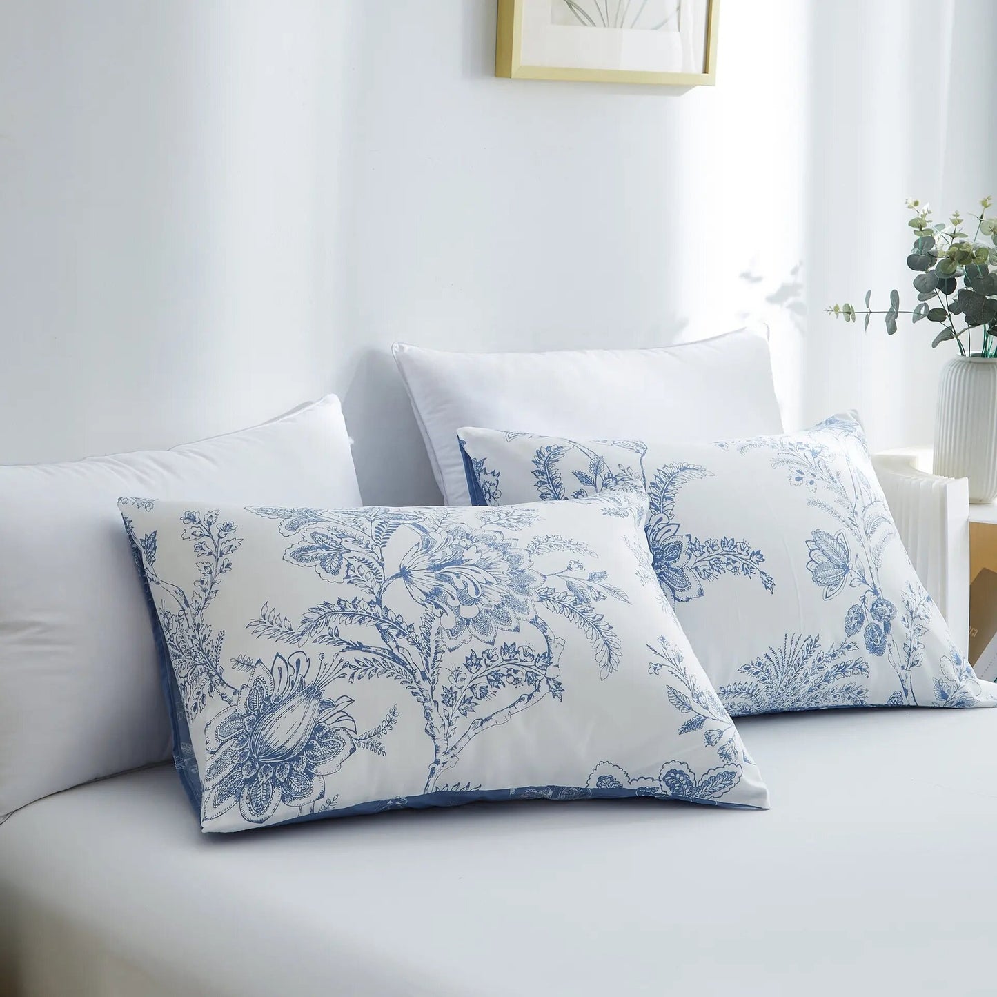 Funda Nórdica Flores Azul y Blancas, tacto suave.
