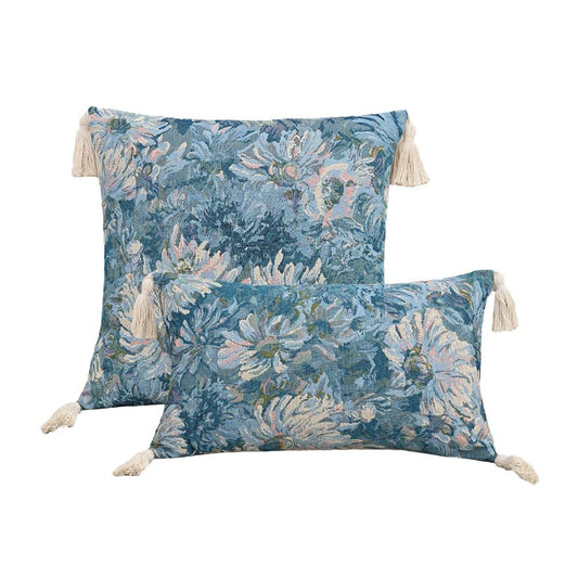 Funda de cojín flores azules efecto pintura, tejido premium Jacquard.