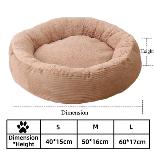 Cama de perro beige con pelo corto y exterior polar suave