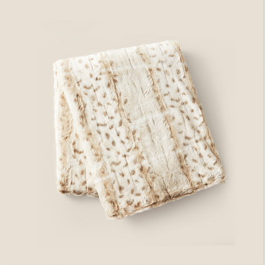 Manta pelo corto. Color beige. 130cm x 160cm. - Oma Home