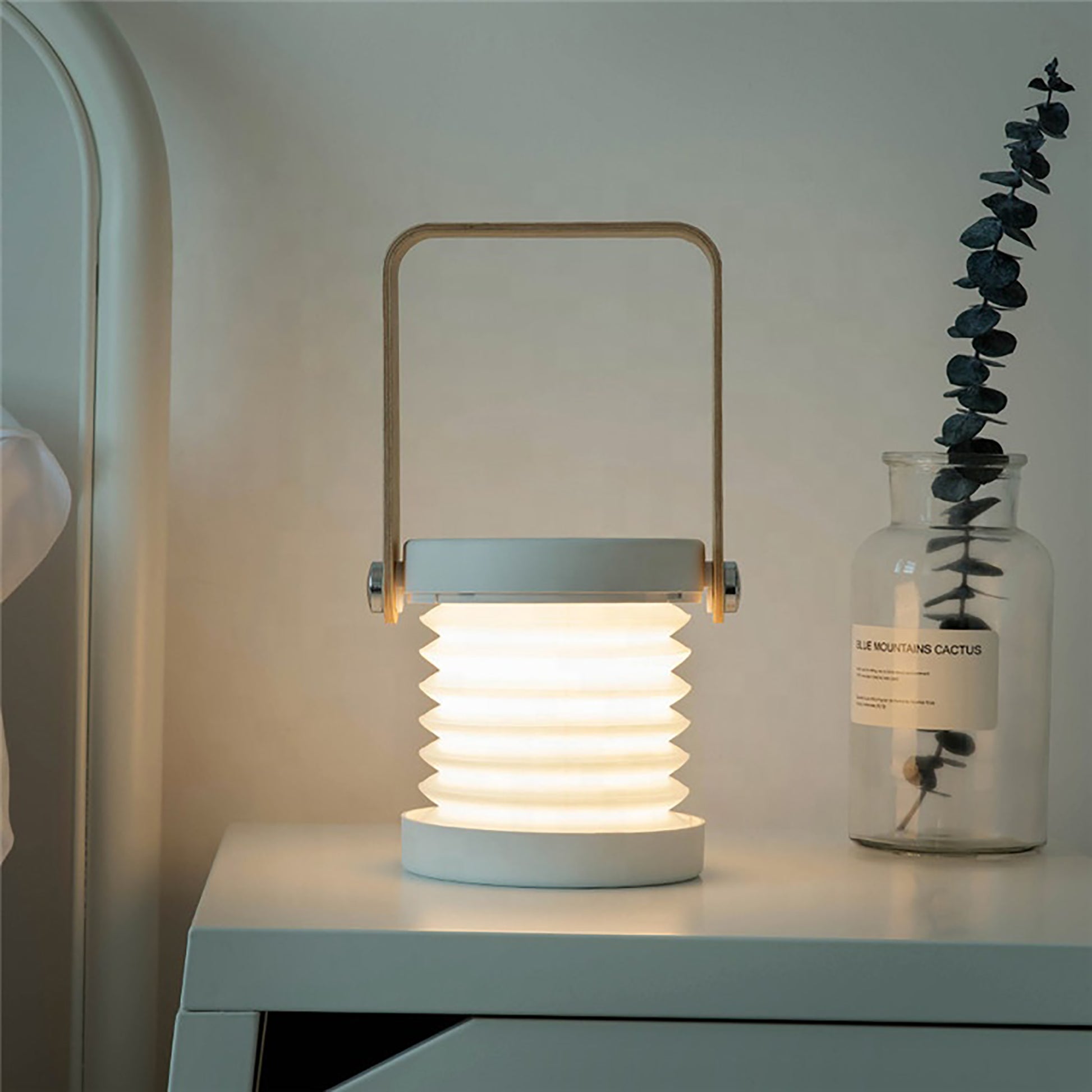 Lampara de mesa inalámbrica. Color blanco. - Oma Home