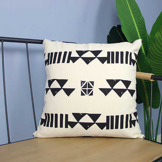 Funda de cojín étnico con triángulos. - Oma Home