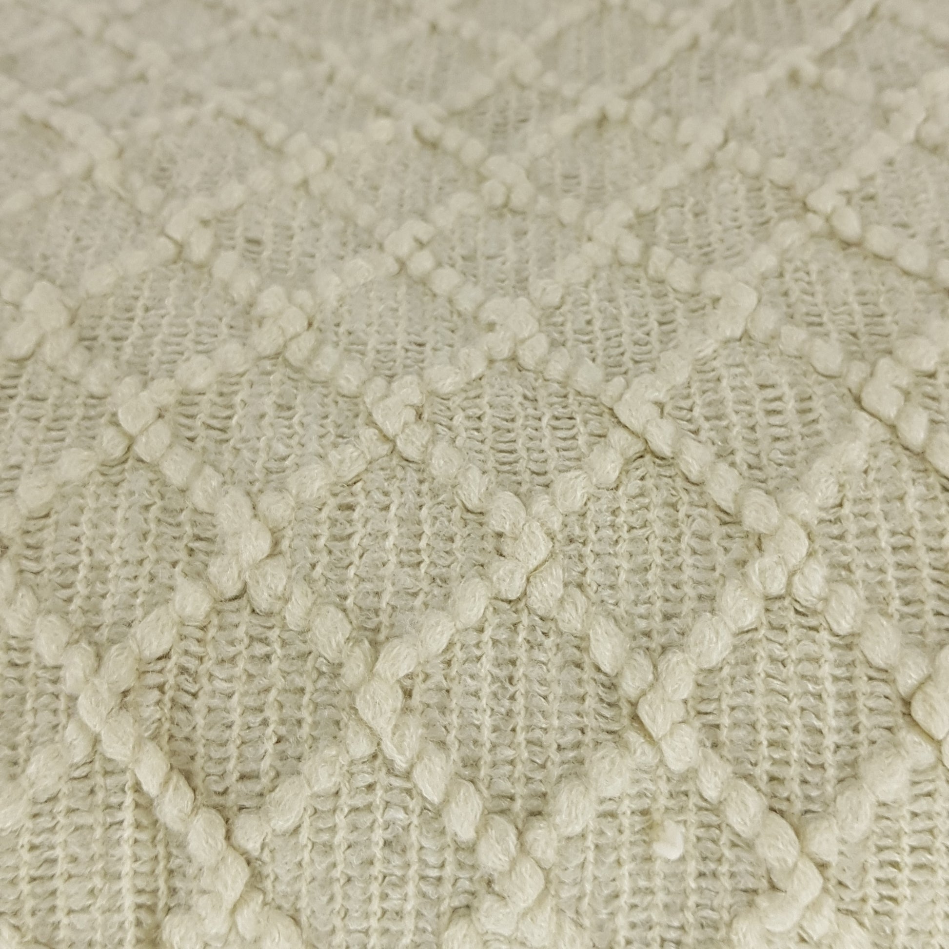 Manta de punto con flecos. Color beige. - Oma Home