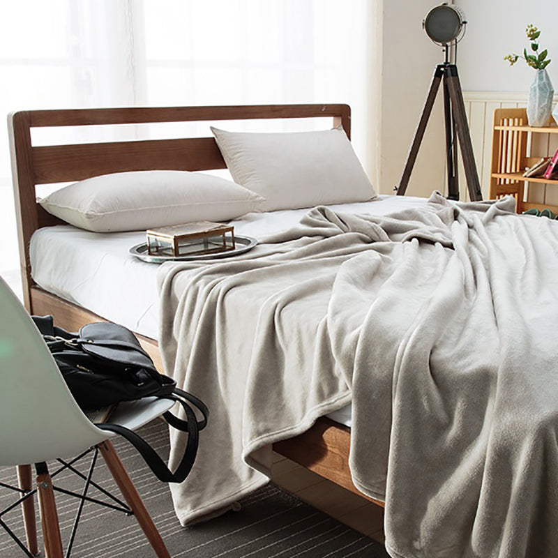 Manta de lã extra macia. Cor cinza pérola.